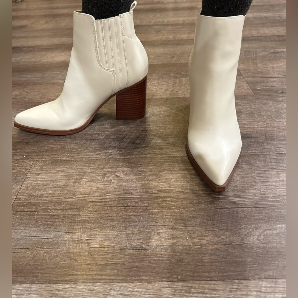 Marc Fisher Ivory Boots size 9